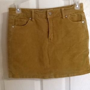 Scissor corduroy skirt